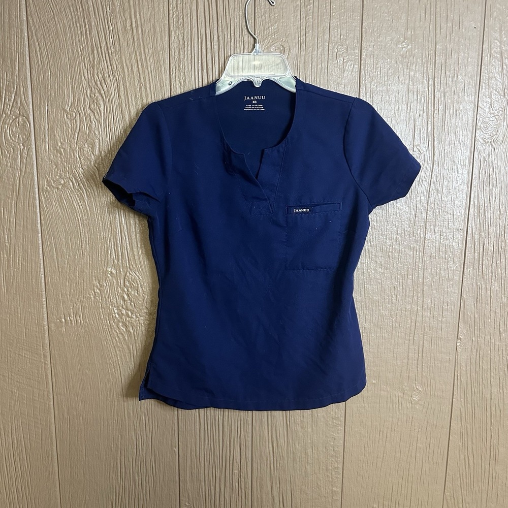 Jaanuu Scrub Top Womens XS V Neck‎ Navy Blue One Front Pocket Medical Workwear
